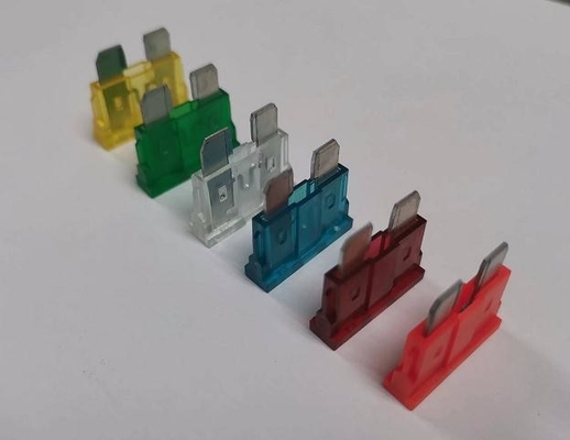 DC32V 1A Black Automotive Blade Fuse Applicable To The Internal Branch Protection