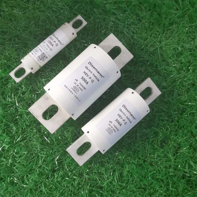 DC750V Fuse for Electric Vehicle High Breaking Fuse Protect the Power Control System
