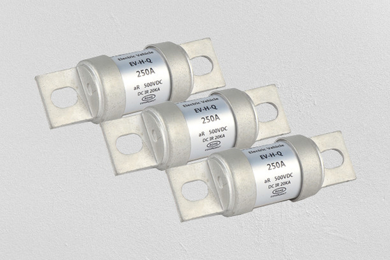 Electric Vehicle High Breaking Capacity Fuse AC690V  White Colour